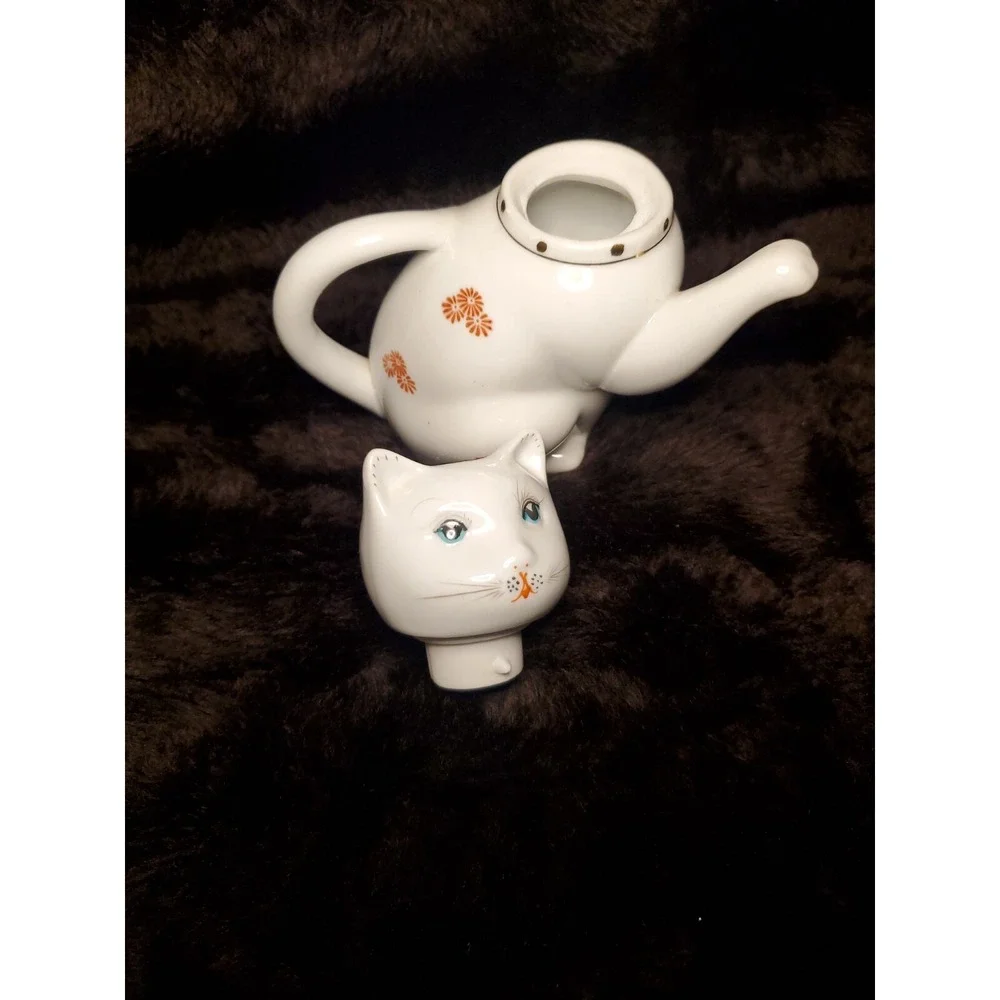 Vtg Lucky Cat / Kitten Porcelain Tea Pot White With Red Flowers Gold Trim